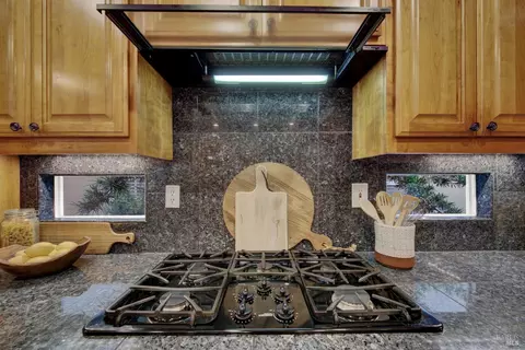 Kitchen - 5063 Staghorn Dr, Vallejo, CA 94591 photo 12 of 17