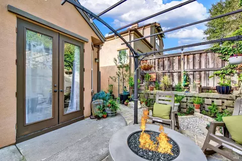 Exterior - 5063 Staghorn Dr, Vallejo, CA 94591 photo 13 of 34