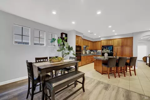 Kitchen - 5063 Staghorn Dr, Vallejo, CA 94591 photo 16 of 17