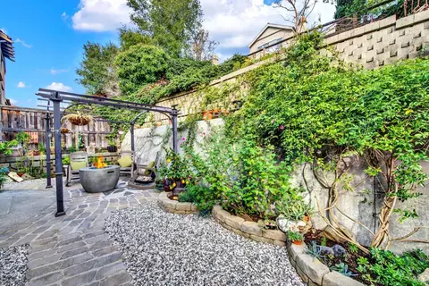 Exterior - 5063 Staghorn Dr, Vallejo, CA 94591 photo 21 of 34
