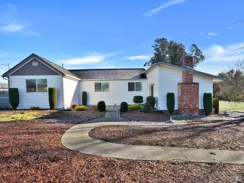 4583 Hessel Rd, Sebastopol, CA 95472