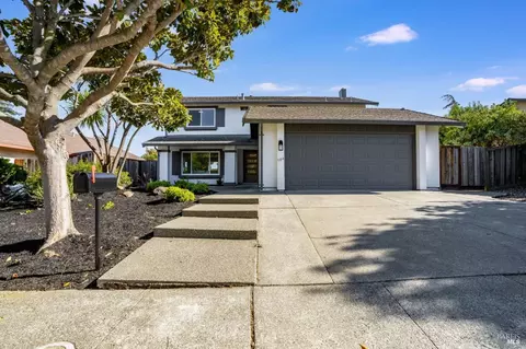 504 Cooper Dr, Benicia, CA 94510 photo 3