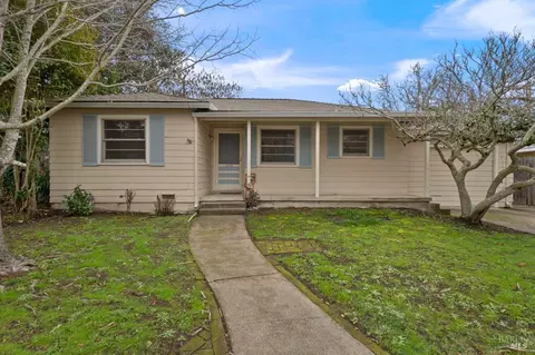 2636 Claremont Dr, Santa Rosa, CA 95405