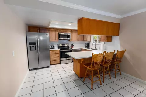 261 Cascade Dr, Vacaville, CA 95687 photo 7