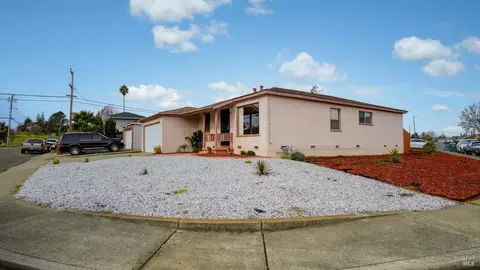 1806 Griffin Dr, Vallejo, CA 94589 photo 4