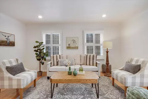 Living - 224 E 1st St, Napa, CA 94559 photo 2 of 9
