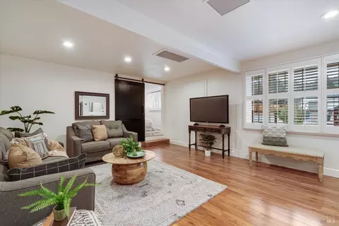 Living - 224 E 1st St, Napa, CA 94559 photo 9 of 9