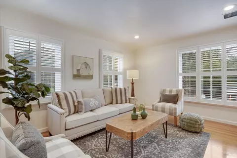 Living - 224 E 1st St, Napa, CA 94559 photo 3 of 9