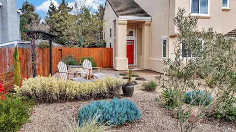 471 Gallagher Dr, Benicia, CA 94510 photo 8