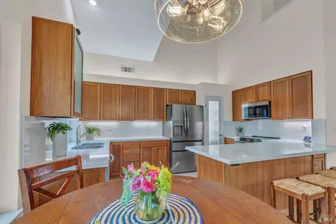 471 Gallagher Dr, Benicia, CA 94510 photo 27