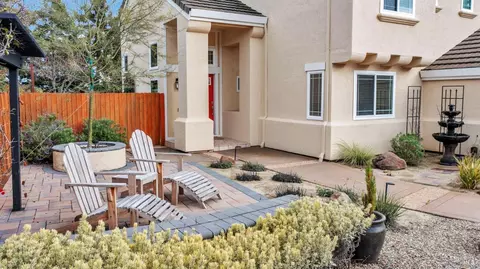 471 Gallagher Dr, Benicia, CA 94510 photo 9
