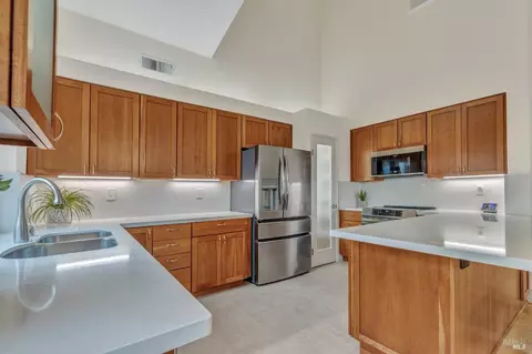471 Gallagher Dr, Benicia, CA 94510 photo 28