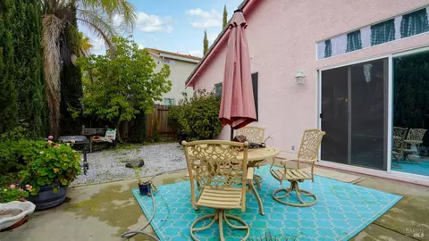 552 Edenderry Dr, Vacaville, CA 95688 photo 15