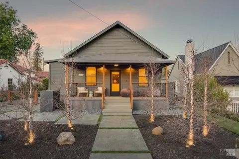 1474 Oak Ave, Saint Helena, CA 94574