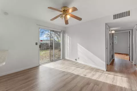 357 E Alaska Ave, Fairfield, CA 94533 photo 9
