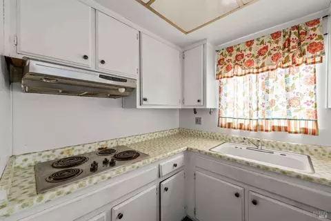 357 E Alaska Ave, Fairfield, CA 94533 photo 13