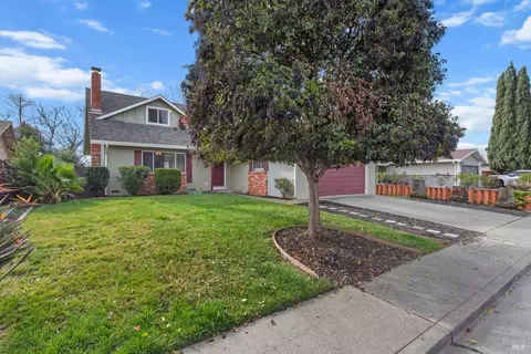 357 E Alaska Ave, Fairfield, CA 94533 photo 3
