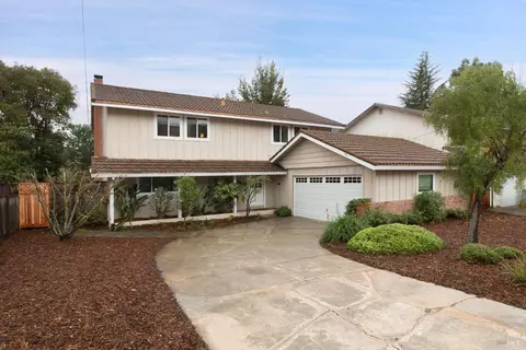 94 Twelveoak Hill Dr, San Rafael, CA 94903