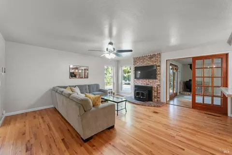 593 Ridgewood Dr, Vacaville, CA 95688 photo 19