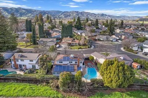 593 Ridgewood Dr, Vacaville, CA 95688 photo 62