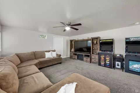 593 Ridgewood Dr, Vacaville, CA 95688 photo 25