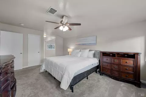 593 Ridgewood Dr, Vacaville, CA 95688 photo 35
