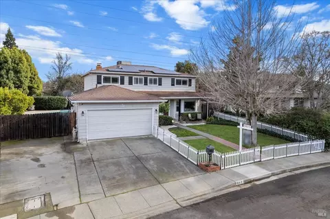 593 Ridgewood Dr, Vacaville, CA 95688 photo 58