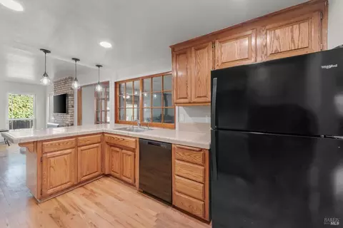 593 Ridgewood Dr, Vacaville, CA 95688 photo 12