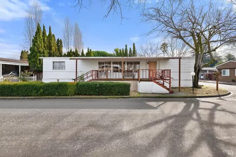 701 Corte Blanco, Rohnert Park, CA 94928