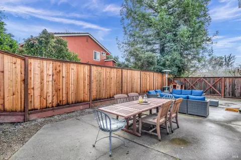 1036 Stonebridge Dr, Napa, CA 94558 photo 17