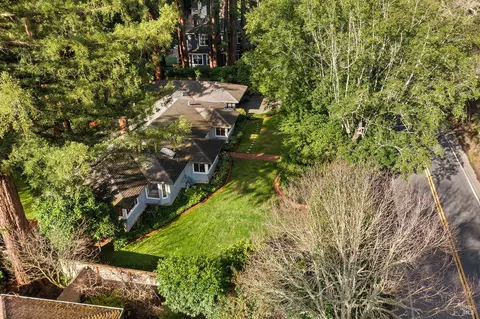 211 Woodland Rd, Kentfield, CA 94904