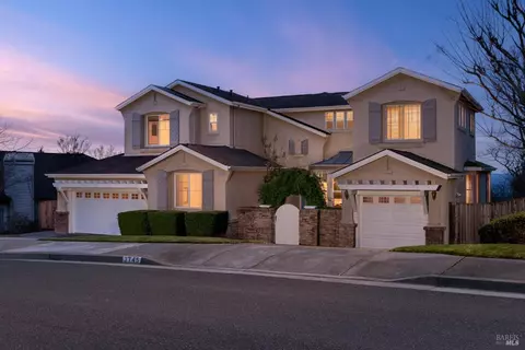 3745 Beauford Pl, Santa Rosa, CA 95404