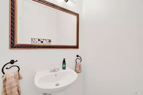 Bath - 1821 Landmark Dr, Vallejo, CA 94591 photo 1 of 7