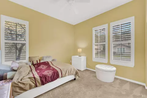 Bedroom - 1821 Landmark Dr, Vallejo, CA 94591 photo 8 of 9