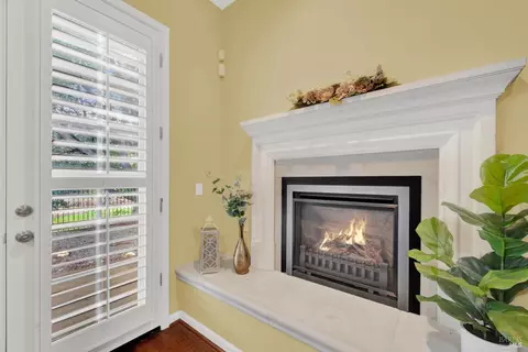 Living - 1821 Landmark Dr, Vallejo, CA 94591 photo 12 of 12