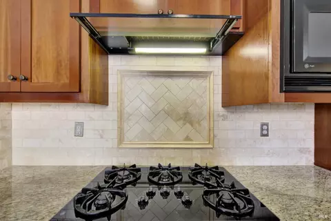 Kitchen - 1821 Landmark Dr, Vallejo, CA 94591 photo 9 of 13