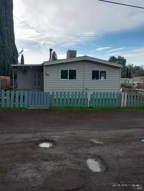 14821 Saroni Pkwy, Clearlake, CA 95422