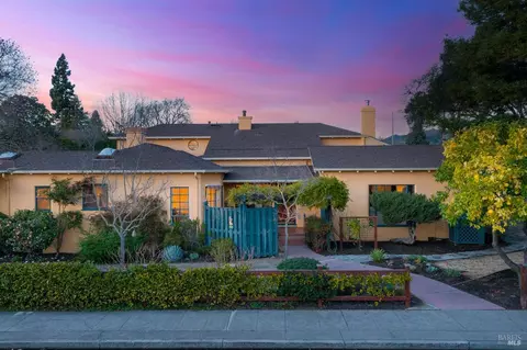 388 Patten St, Sonoma, CA 95476