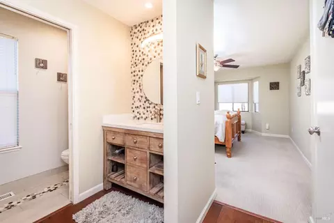 886 Professional Dr, Napa, CA 94558 photo 15