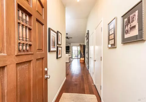 886 Professional Dr, Napa, CA 94558 photo 6