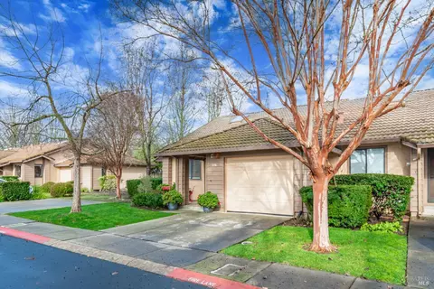 886 Professional Dr, Napa, CA 94558 photo 5