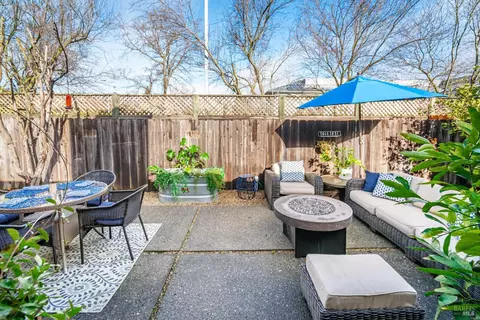 886 Professional Dr, Napa, CA 94558 photo 22
