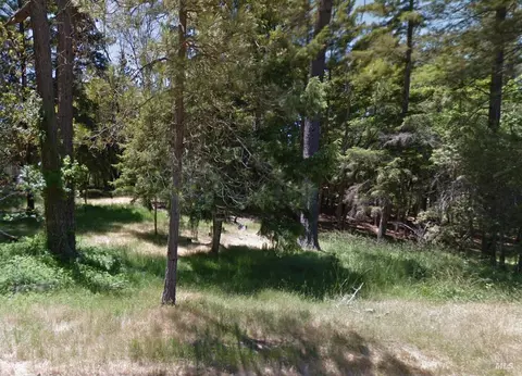 1561 Padula Dr, Willits, CA 95490
