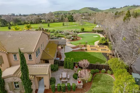 Exterior - 4401 Avondale Cir, Fairfield, CA 94533 photo 9 of 31