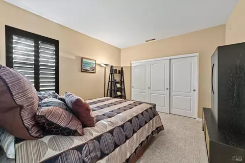 Bedroom - 4401 Avondale Cir, Fairfield, CA 94533 photo 5 of 10