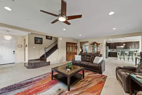 Living - 4401 Avondale Cir, Fairfield, CA 94533 photo 5 of 6