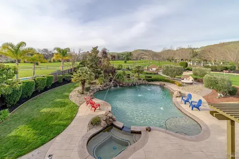 Exterior - 4401 Avondale Cir, Fairfield, CA 94533 photo 15 of 31