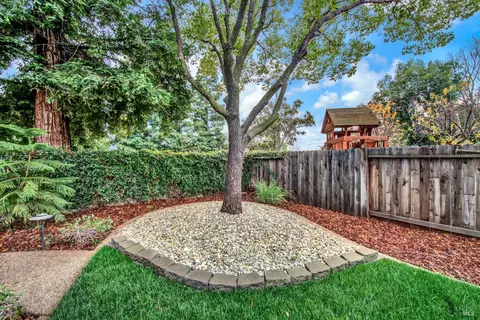 284 Regency Cir, Vacaville, CA 95687 photo 60