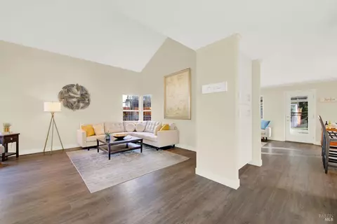 284 Regency Cir, Vacaville, CA 95687 photo 13