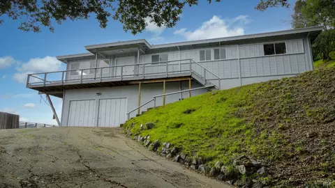 115 Woodside Dr, San Anselmo, CA 94960